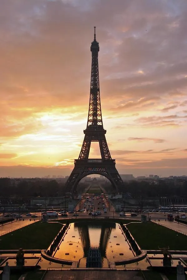 Homestay Parc Buttes Chaumont - Studio Mezzanine Paris Apartment