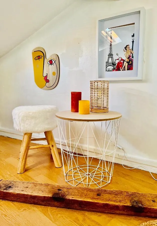Parc Buttes Chaumont - Studio Mezzanine Paris Apartment France